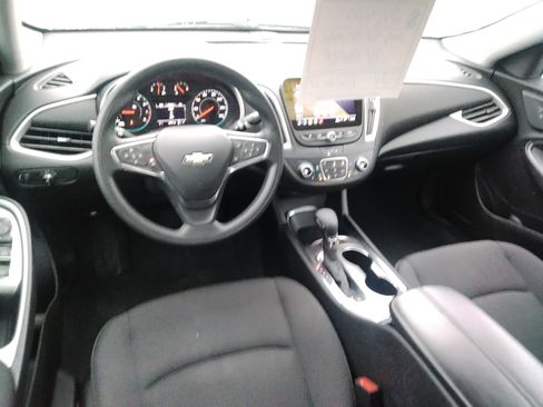 Used 2024 Chevrolet Malibu LT FWD image 16