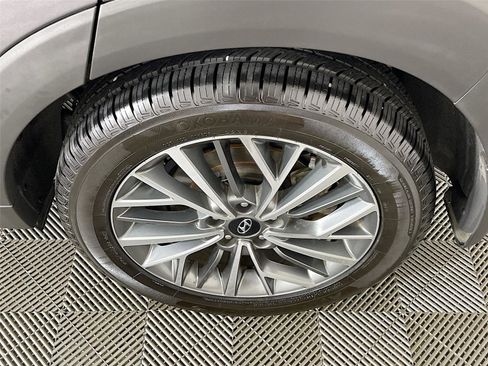 Used 2020 Hyundai Tucson Limited FWD image 34
