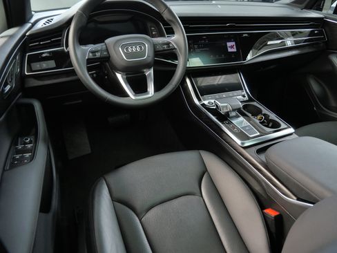 Used 2023 Audi Q7 2.0T Premium Plus w/ Premium Plus Package AWD/4WD image 2