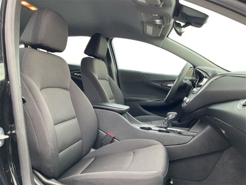 Used 2024 Chevrolet Malibu LT image 22