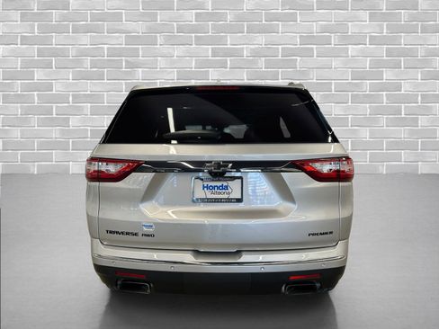 Used 2021 Chevrolet Traverse Premier w/ LPO, Blackout Package image 4