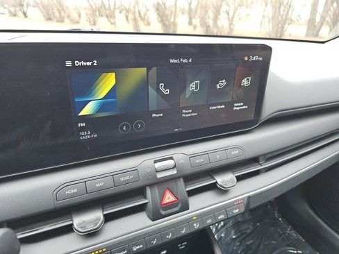 Used 2025 Kia K4 LXS image 24