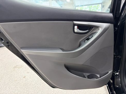 Used 2014 Hyundai Elantra Limited FWD image 20