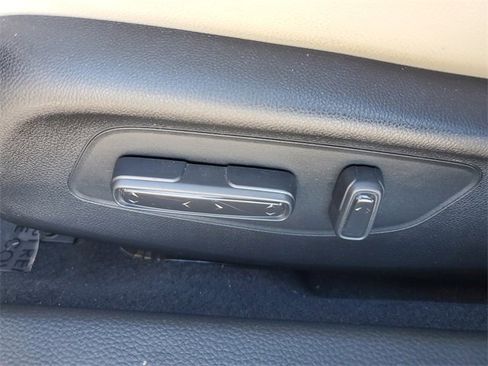 Certified 2022 Honda Civic Sport Touring image 12