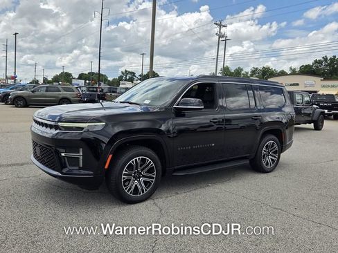 New 2026 Jeep Grand Wagoneer 2WD w/ 8-Passenger Seating Package image 3