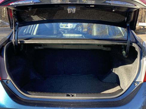 Used 2017 Toyota Corolla SE image 10