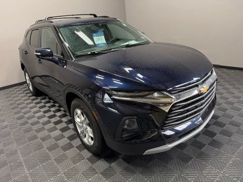 Used 2020 Chevrolet Blazer LT FWD image 2