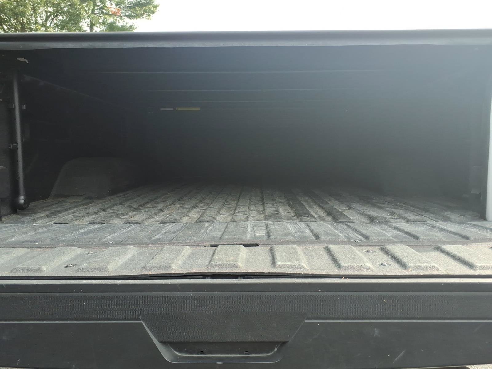 Used 2023 GMC Sierra 2500 SLT w/ SLT Convenience Package AWD/4WD image 5