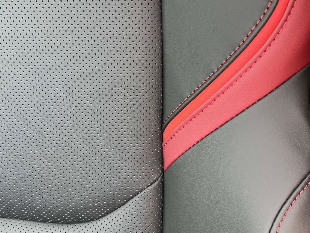New 2026 Toyota Prius Plug-In Hybrid FWD image 13