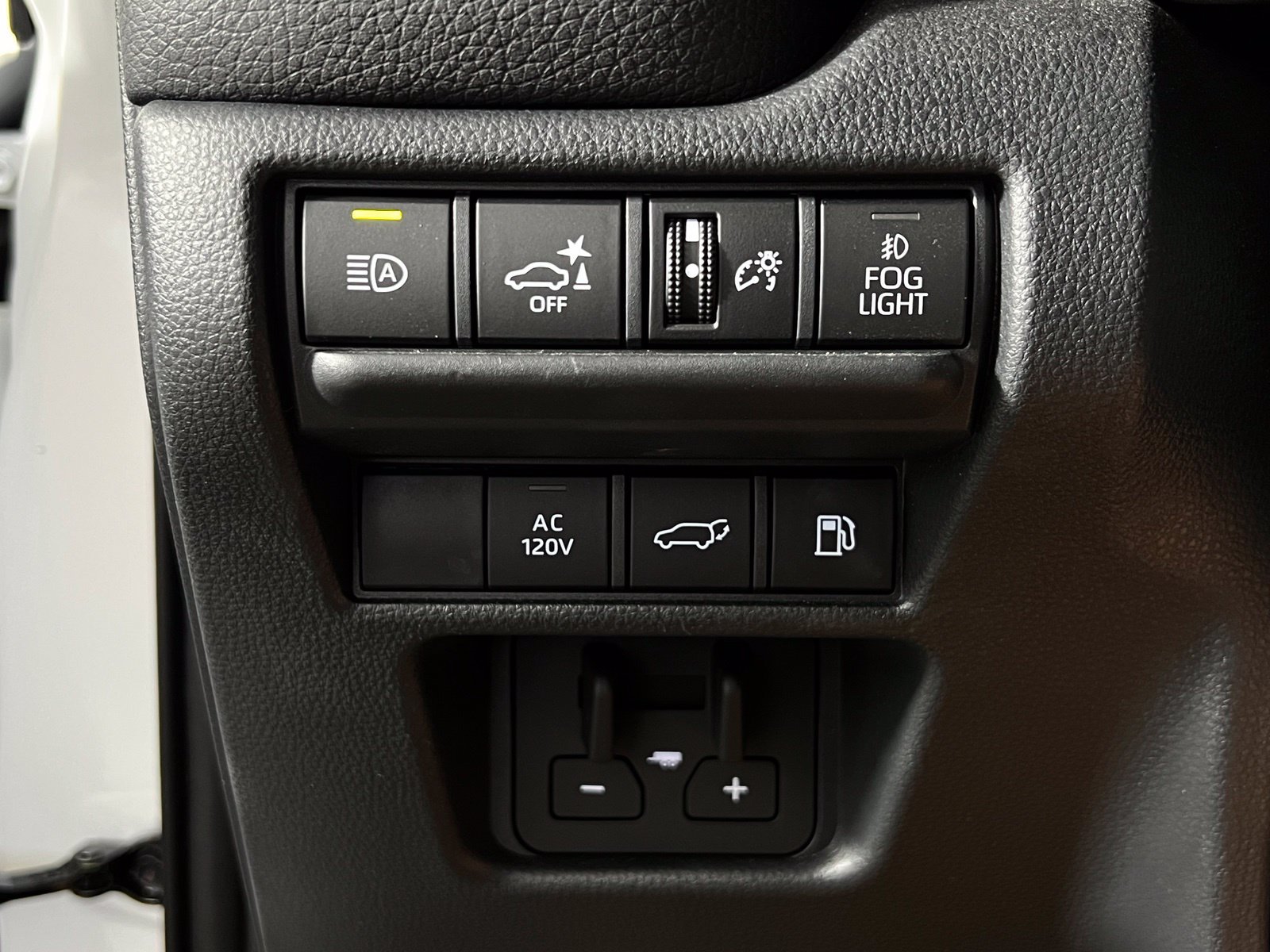 Certified 2025 Toyota Land Cruiser w/ Premium Package AWD/4WD image 24