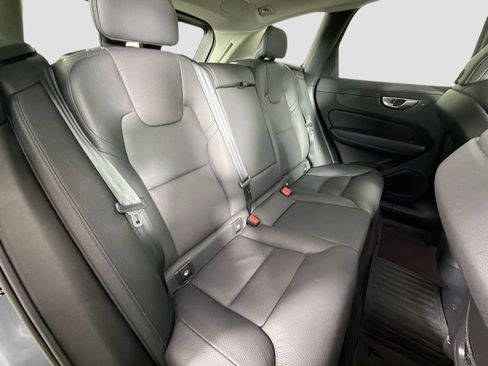 Certified 2023 Volvo XC60 B5 Plus w/ Climate Package image 28