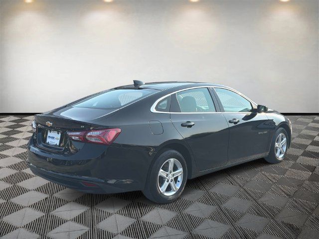 Used 2022 Chevrolet Malibu LT FWD image 5