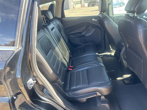 Used 2018 Ford Escape Titanium image 24