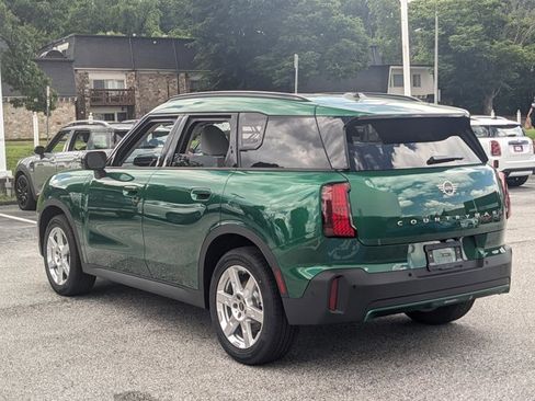 Used 2025 MINI Cooper Countryman S w/ Comfort Package Max image 9