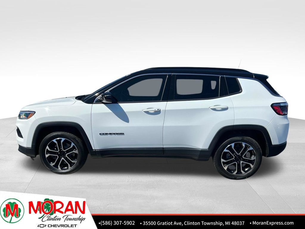 Used 2023 Jeep Compass Limited AWD/4WD image 3