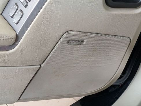 Used 2004 Cadillac XLR image 13