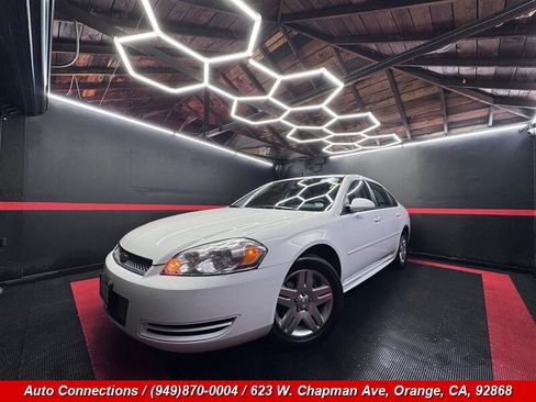 Used 2014 Chevrolet Impala LT FWD image 2