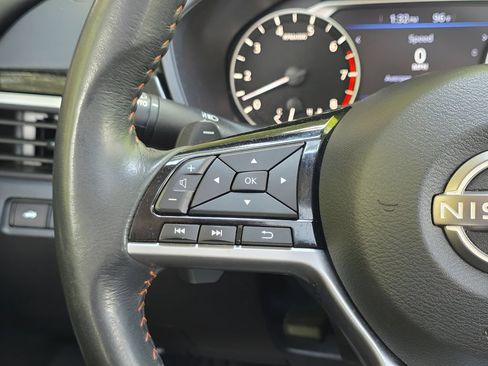 Used 2023 Nissan Altima 2.5 SR w/ SR Premium Package AWD/4WD image 21