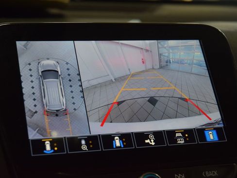 Certified 2024 Chevrolet Equinox Premier AWD/4WD image 40