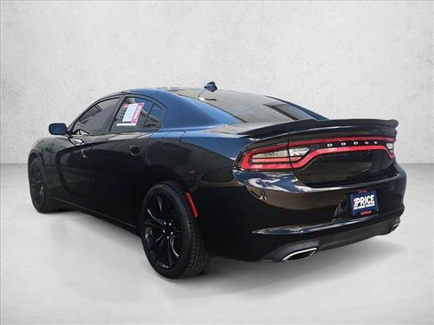 Used 2016 Dodge Charger SXT w/ Blacktop Package RWD image 8