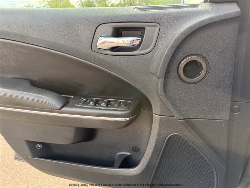 Used 2013 Dodge Charger SXT RWD image 22