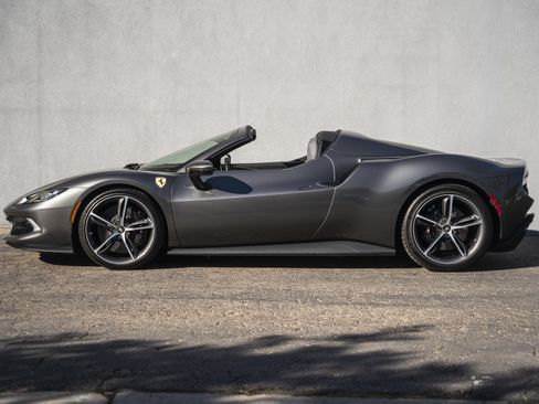 Certified 2025 Ferrari 296 GTS image 2