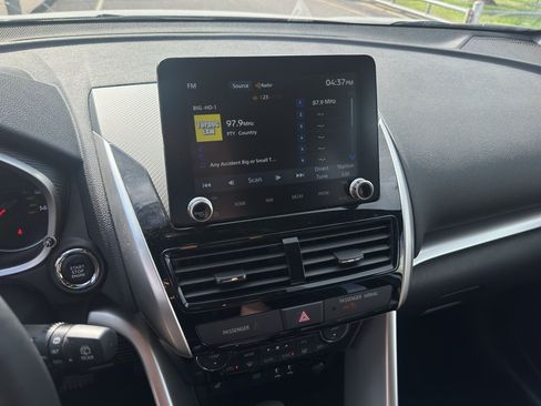 Used 2025 Mitsubishi Eclipse Cross AWD image 24