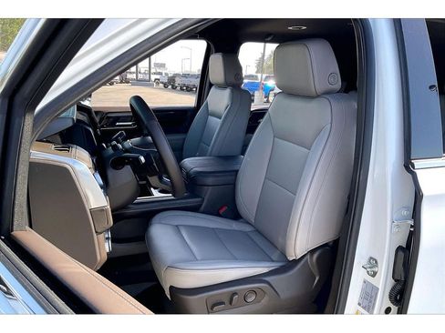 Used 2026 GMC Yukon Elevation AWD/4WD image 26