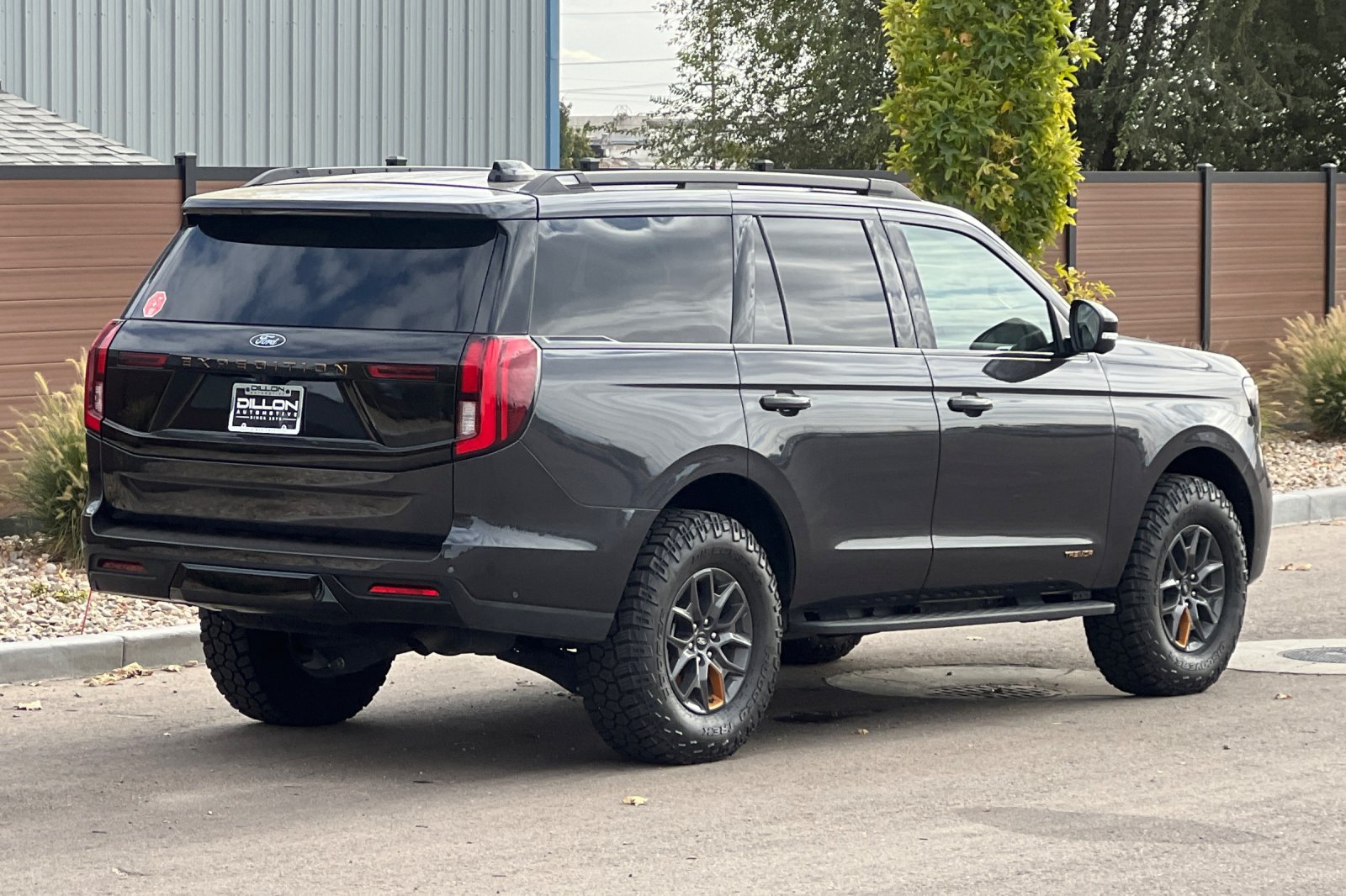 Used 2025 Ford Expedition Tremor AWD/4WD image 6