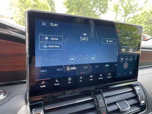 Used 2024 Lincoln Navigator L Reserve AWD/4WD image 29