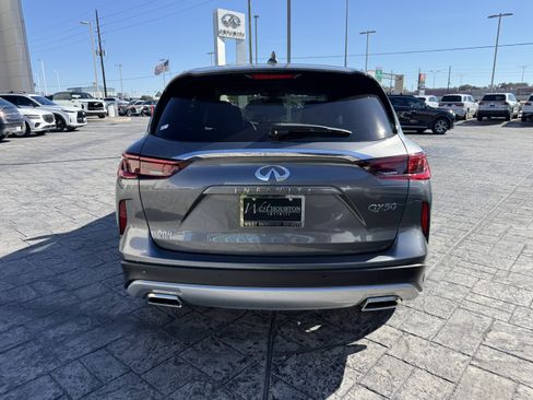 Certified 2025 INFINITI QX50 Pure image 6