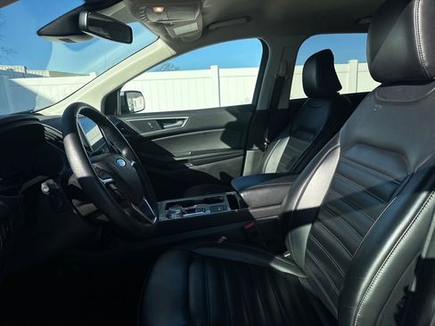 Used 2024 Ford Edge SEL image 10