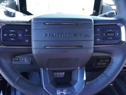 New 2025 GMC Hummer EV 3X w/ LPO, Illumination Package image 17