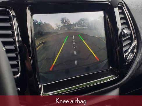 Used 2018 Jeep Compass Limited w/ Navigation Group image 27