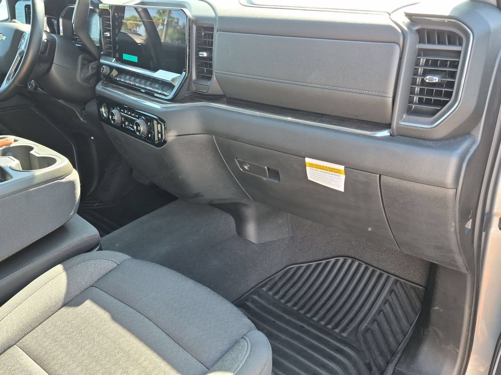 Used 2023 Chevrolet Silverado 1500 LT AWD/4WD image 21