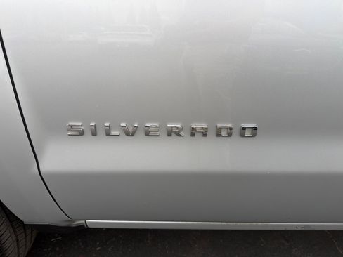 Used 2018 Chevrolet Silverado 1500 Custom w/ Custom Value Package RWD image 36