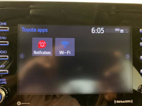 Used 2023 Toyota Camry SE image 25