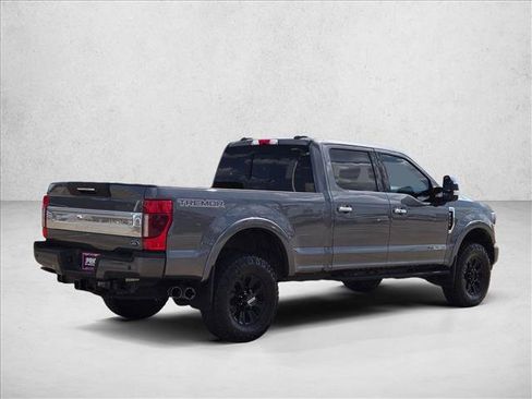 Used 2022 Ford F350 Platinum w/ Tremor Off-Road Package AWD/4WD image 5