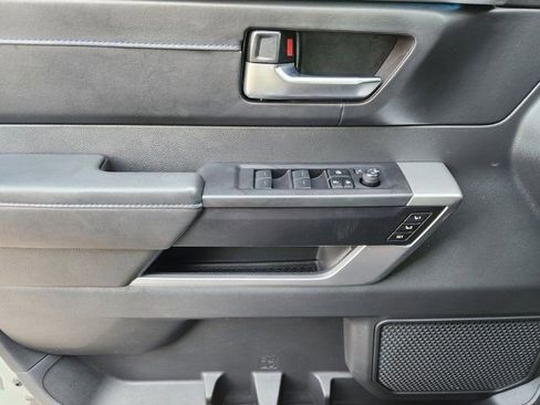 Used 2024 Toyota Sequoia Platinum image 25