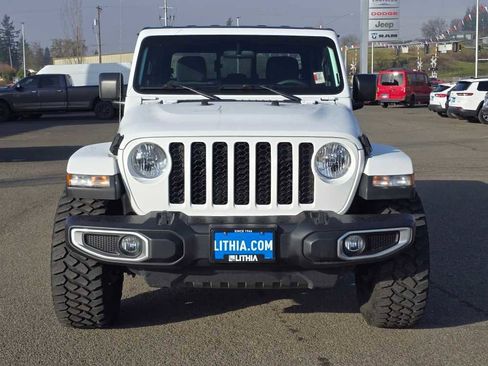 Used 2023 Jeep Gladiator Sport image 8