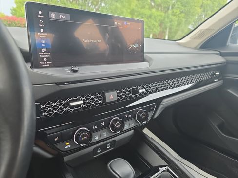 Used 2024 Honda Accord EX-L image 19