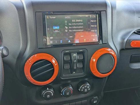 Used 2012 Jeep Wrangler Unlimited Sport image 11