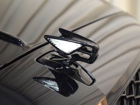 New 2026 Bentley Flying Spur Plug-In Hybrid image 9