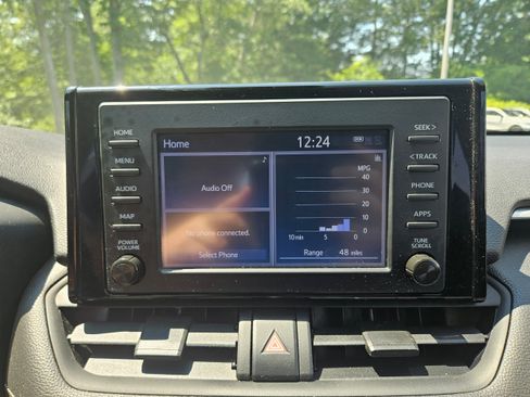 Used 2019 Toyota RAV4 LE w/ All Weather Liner Package AWD/4WD image 19