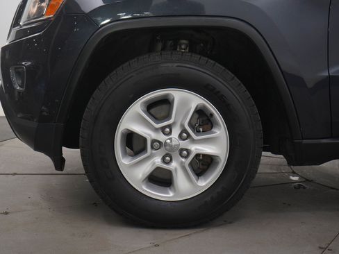 Used 2016 Jeep Grand Cherokee Laredo w/ Quick Order Package 23E image 30