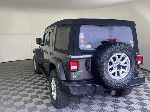 Used 2023 Jeep Wrangler Unlimited Sport AWD/4WD image 9