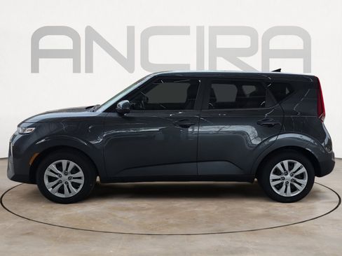 Certified 2022 Kia Soul LX image 5