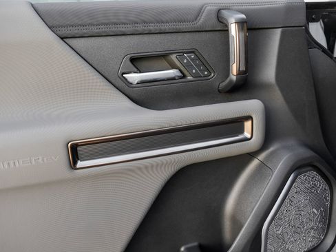 Used 2024 GMC Hummer EV 3X w/ Extreme Off-Road Package image 48