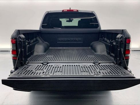 Used 2024 Nissan Frontier S image 15