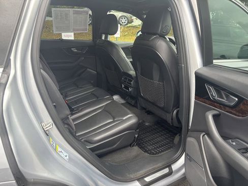 Used 2017 Audi Q7 3.0T Prestige w/ Prestige Package image 23